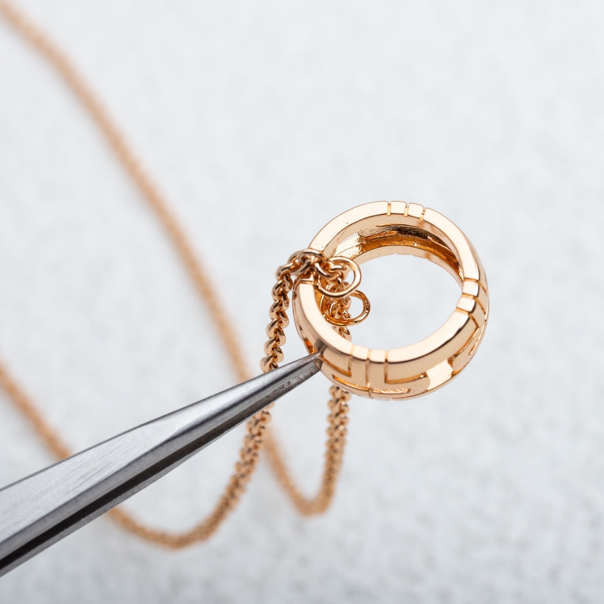 [Mystic Crown]PARENTESI NECKLACE PINK GOLD