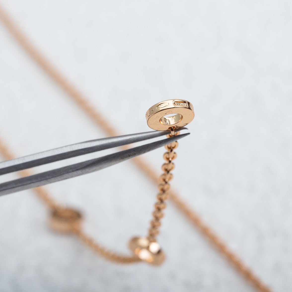 [Mystic Crown]PARENTESI NECKLACE PINK GOLD