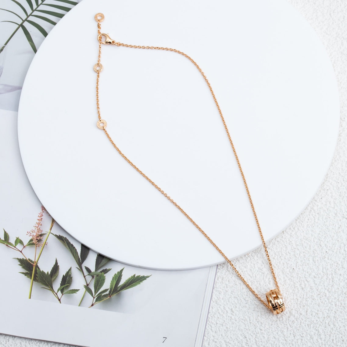 [Mystic Crown]PARENTESI NECKLACE PINK GOLD