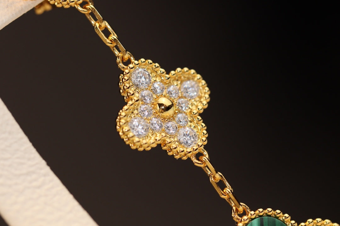 [Mystic Crown]CLOVER EARRINGS GOLD MALACHITE DIAMOND 3 MOTIF
