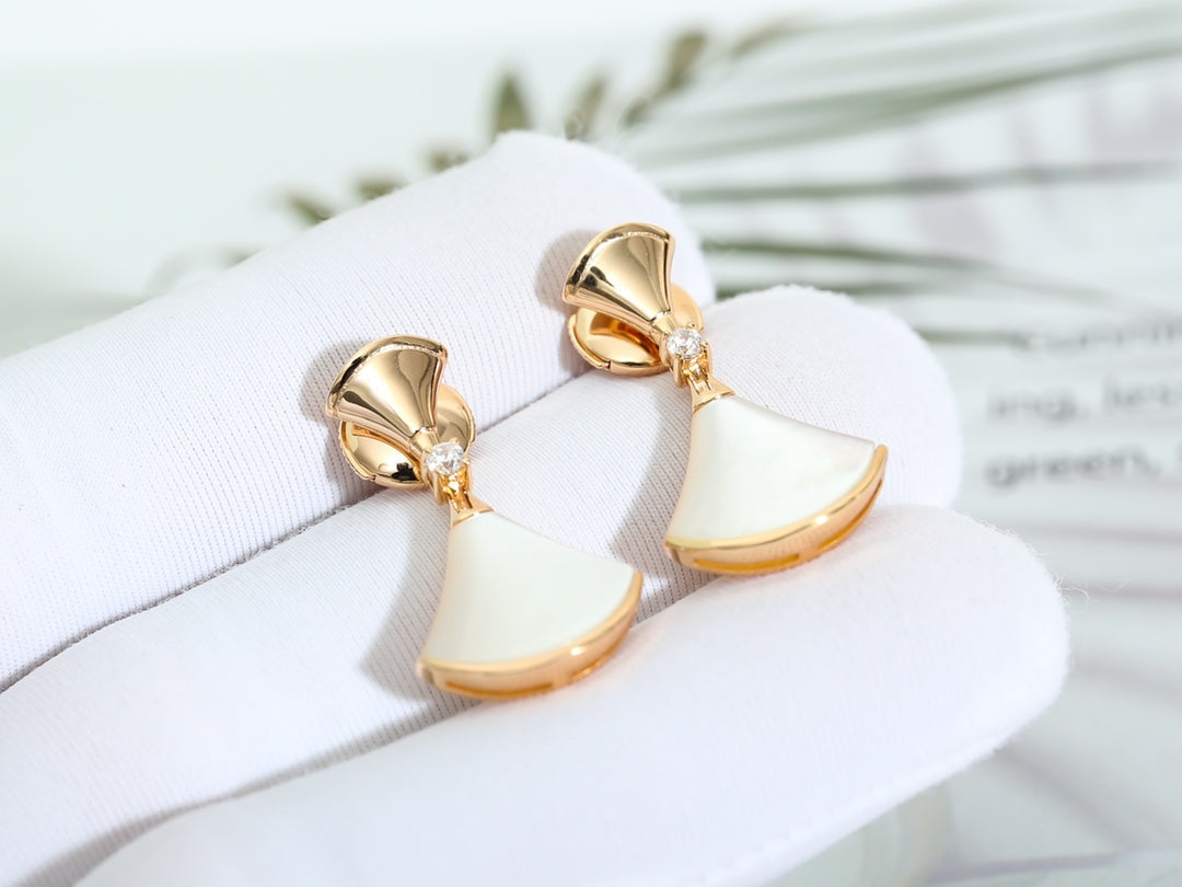 [Mystic Crown]DREAM MOP PINK GOLD EARRINGS