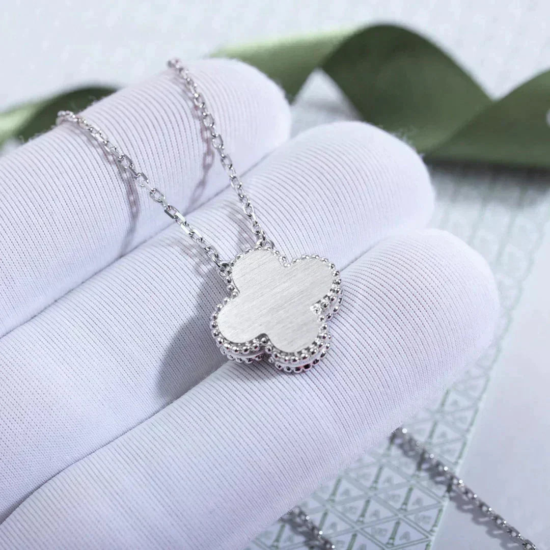 [Mystic Crown]CLOVER  15MM DIAMOND LASER NECKLACE SILVER