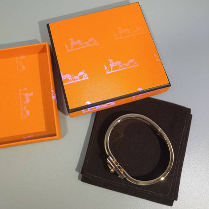 [Mystic Crown]H GREY BRACELET