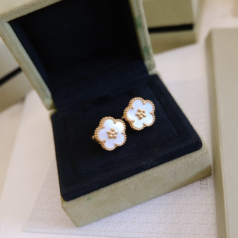 [Mystic Crown]LUCKY PINK GOLD WHITE MOP EARRINGS