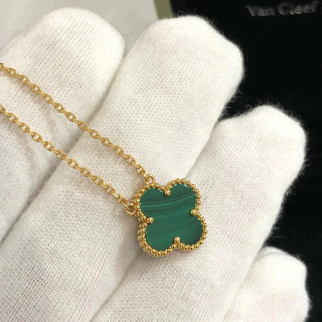 [Mystic Crown]CLOVER 15MM MALACHITE SINGLE FLOWER  NECKLACE