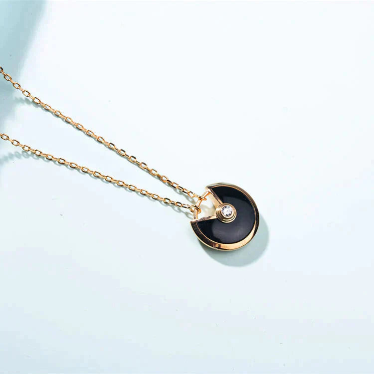 [Mystic Crown]AMULETTE GOLD CARNELIAN ONYX NECKLACE