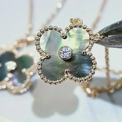 [Mystic Crown]CLOVER 15MM DIAMOND AND MOTHER-OF-GREY NECKLACE