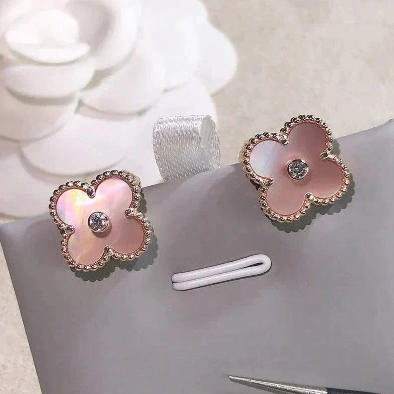 [Mystic Crown]CLOVER MEDIUM 1 MOTIFS  PINK MOP DIAMOND EARRINGS