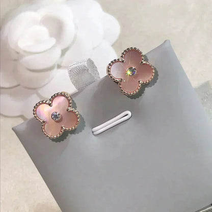 [Mystic Crown]CLOVER MEDIUM 1 MOTIFS  PINK MOP DIAMOND EARRINGS