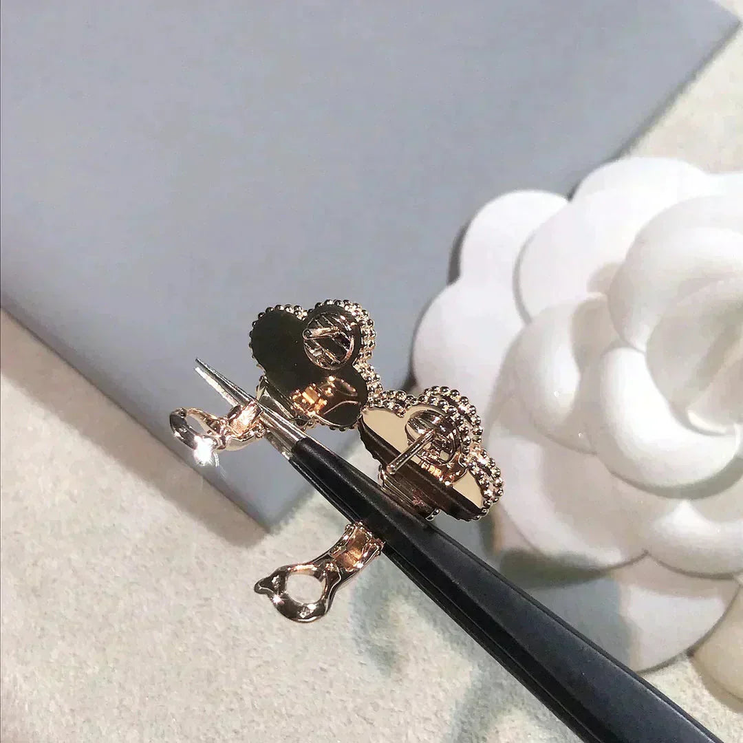 [Mystic Crown]CLOVER MEDIUM 1 MOTIFS  PINK MOP DIAMOND EARRINGS