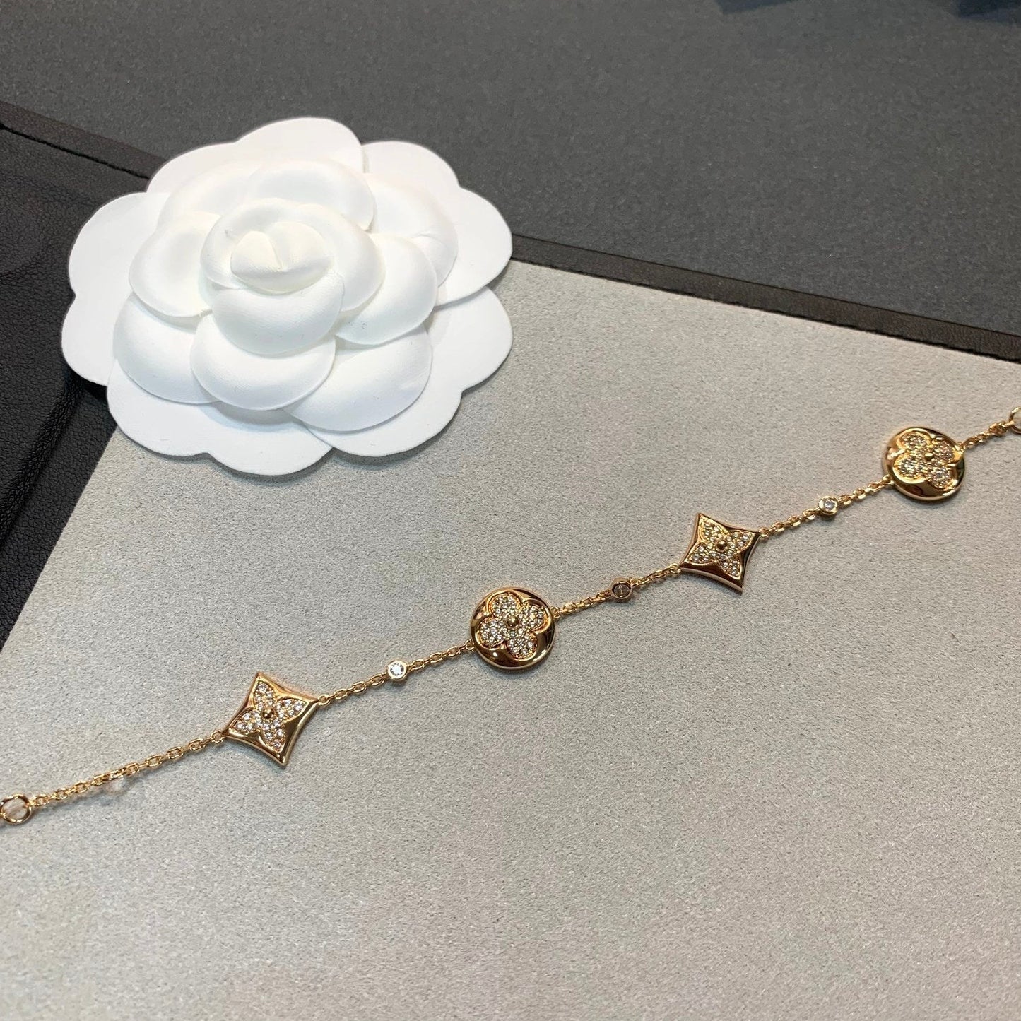 [Mystic Crown]STAR AND SUN 4 MOTIFS GOLD DIAMONDS BRACELET