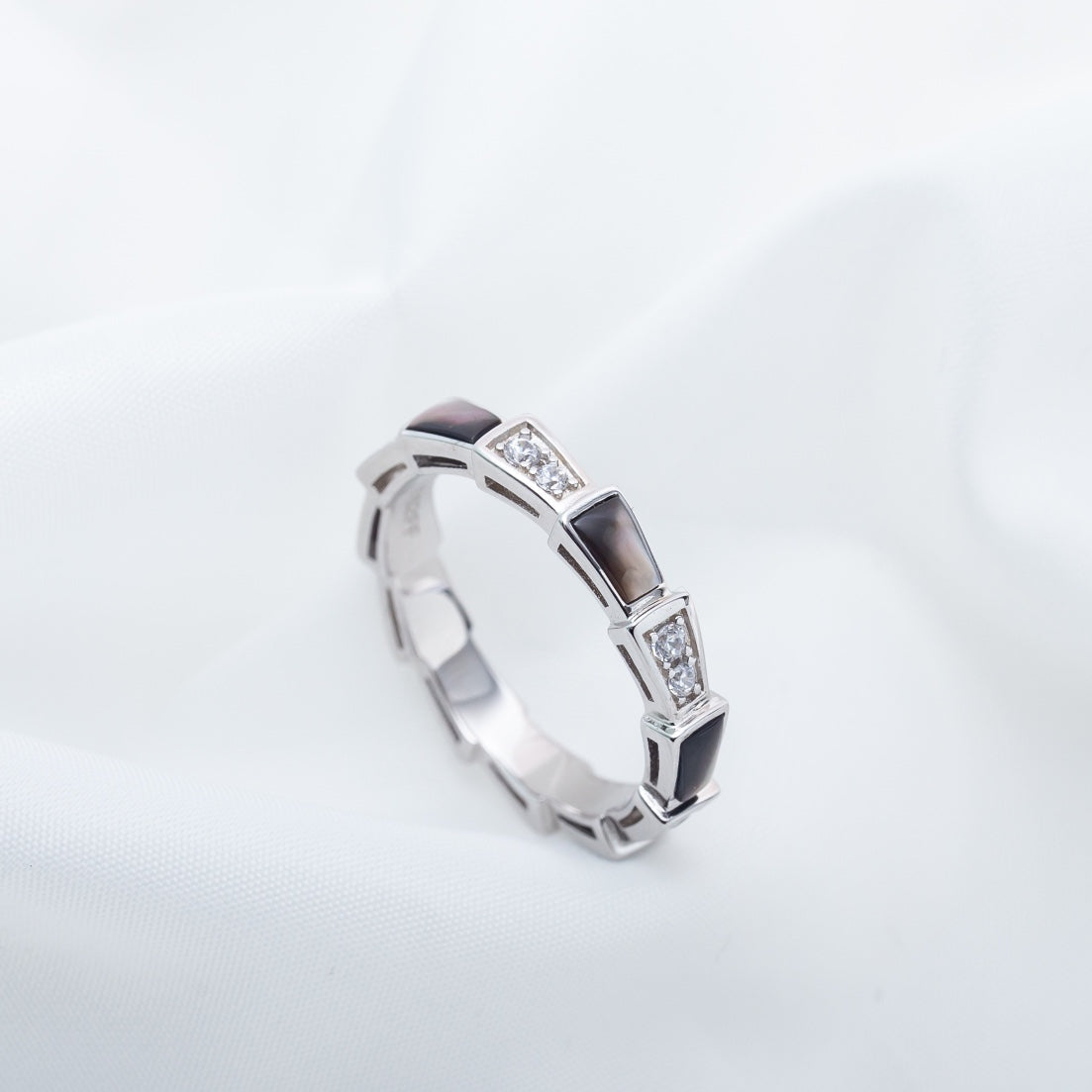 [Mystic Crown]SERPENTI RING SILVER  DIAMOND BLACK MOP 3MM