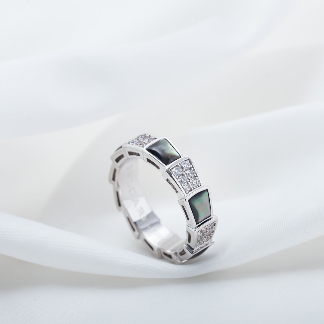 [Mystic Crown]SERPENTI RING SILVER DIAMOND BLACK MOP 4MM