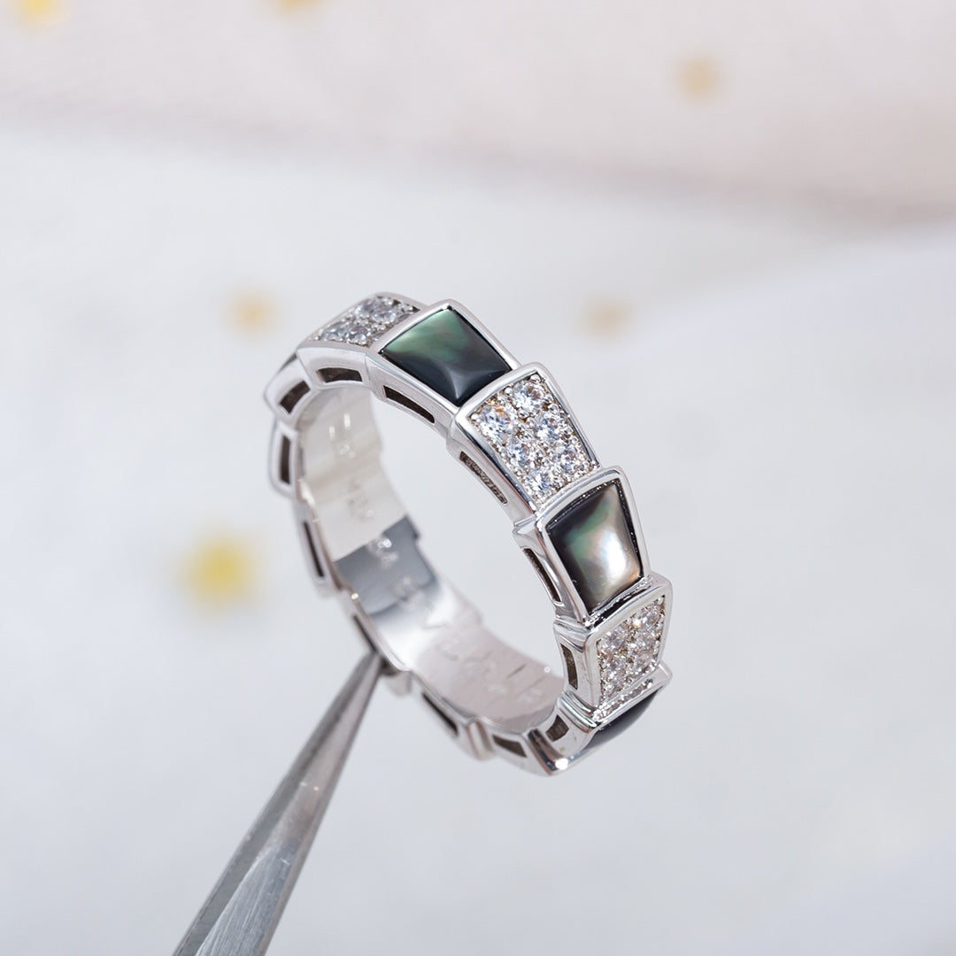 [Mystic Crown]SERPENTI RING SILVER DIAMOND BLACK MOP 4MM