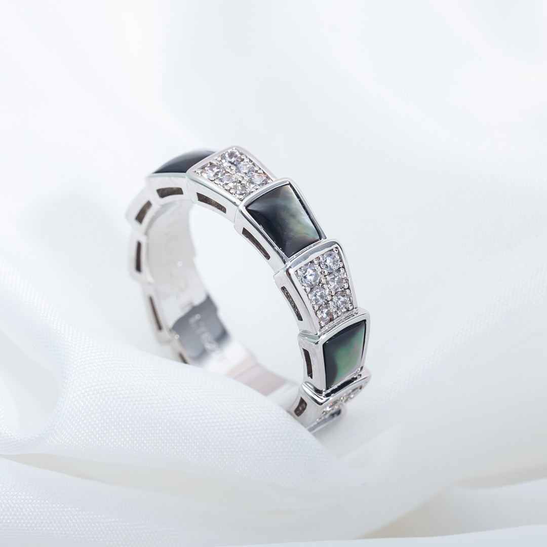 [Mystic Crown]SERPENTI RING SILVER DIAMOND BLACK MOP 4MM
