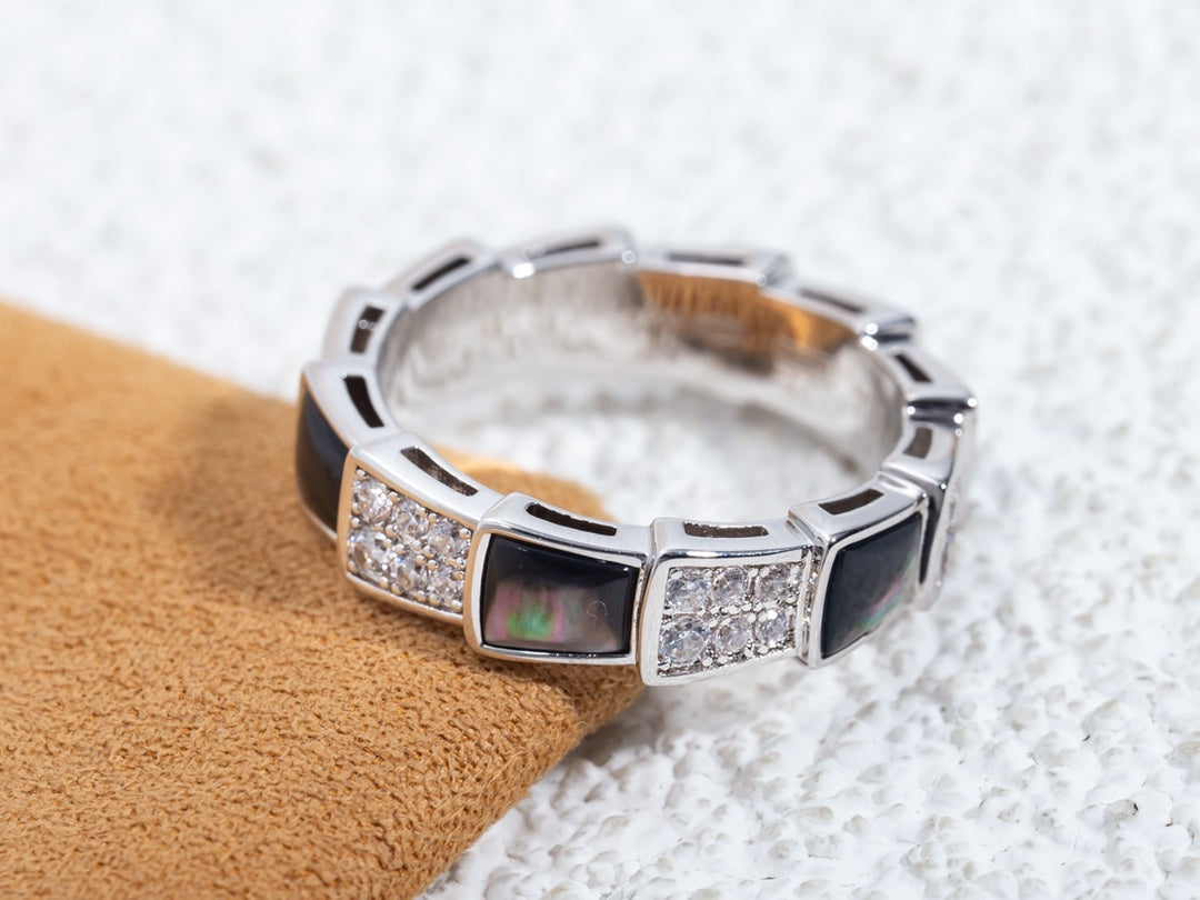 [Mystic Crown]SERPENTI RING SILVER DIAMOND BLACK MOP 4MM