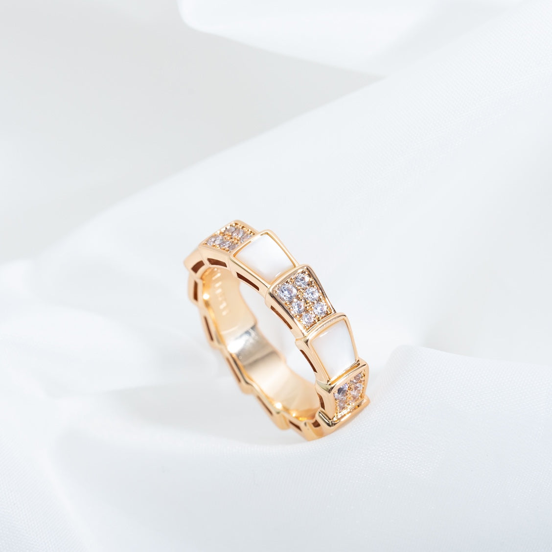 [Mystic Crown]SERPENTI RING PINK GOLD MOP DIAMOND PAVED 4MM