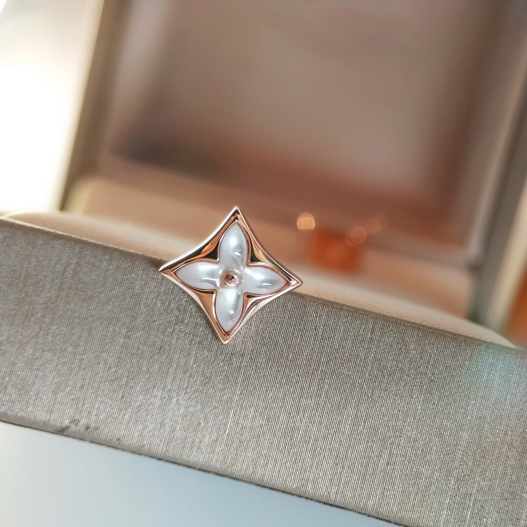 [Mystic Crown]STAR MOP PINK GOLD EARRINGS