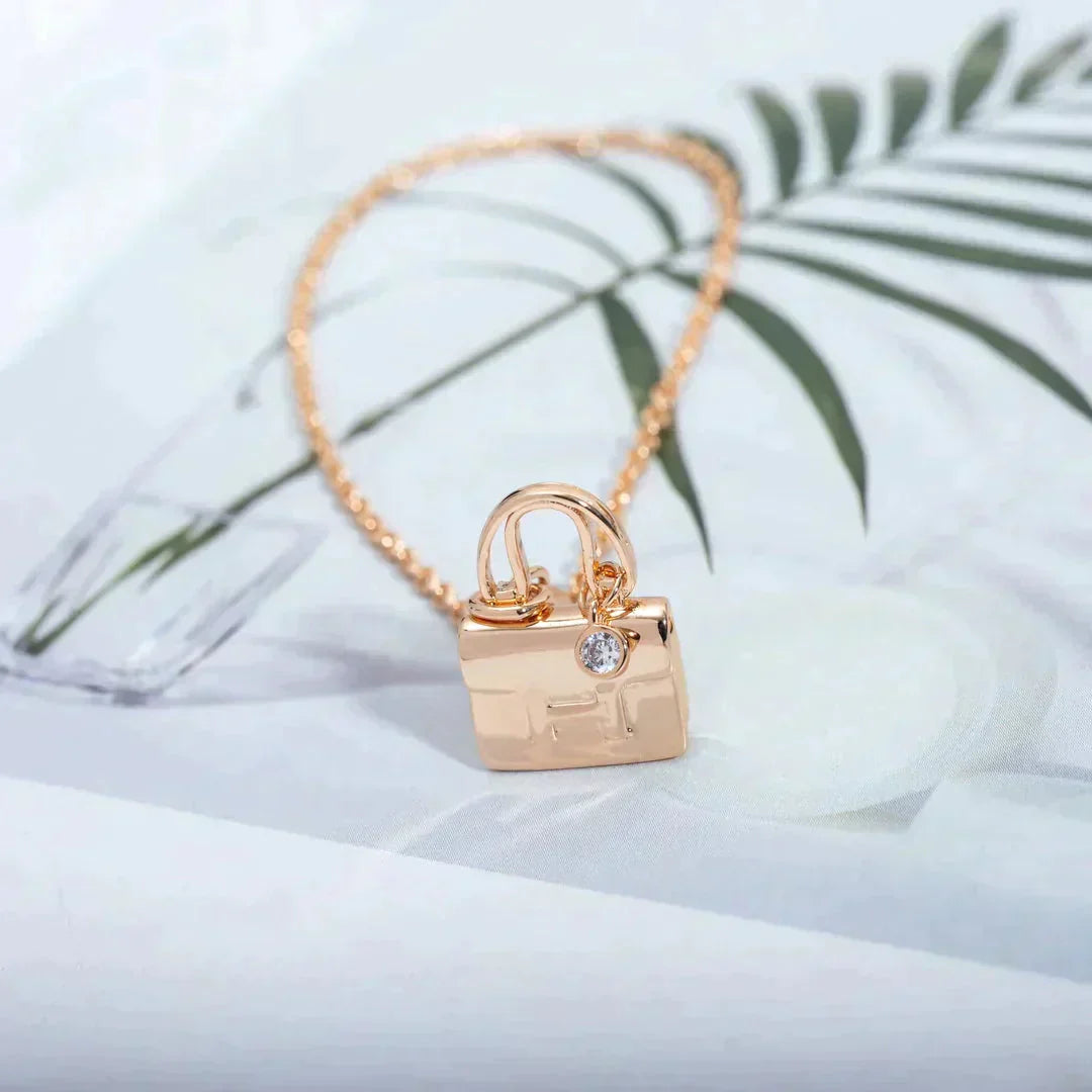 [Mystic Crown]AMULETTE PEDANT ROSE GOLD NECKLACE