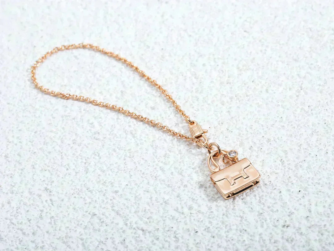 [Mystic Crown]AMULETTE PEDANT ROSE GOLD NECKLACE