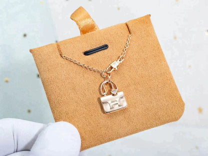 [Mystic Crown]AMULETTE PEDANT ROSE GOLD NECKLACE
