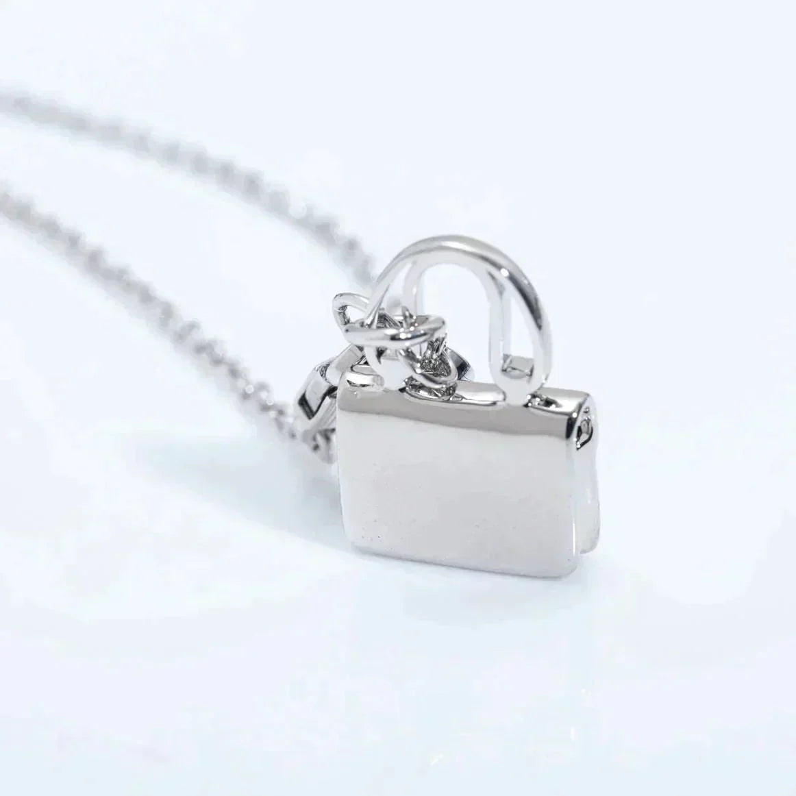 [Mystic Crown]AMULETTE PEDANT SILVER NECKLACE