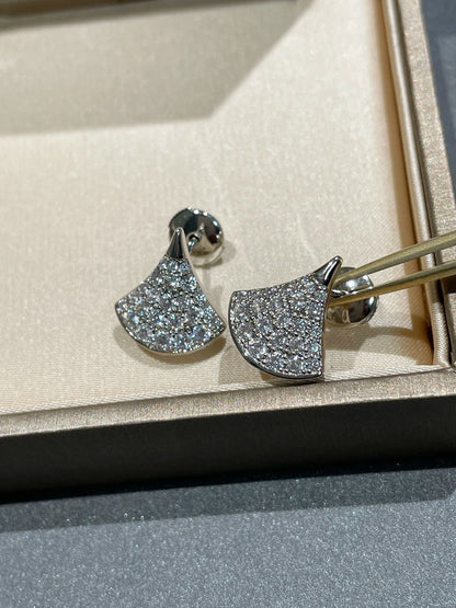 [Mystic Crown]DREAM STUD EARRINGS DIAMOND