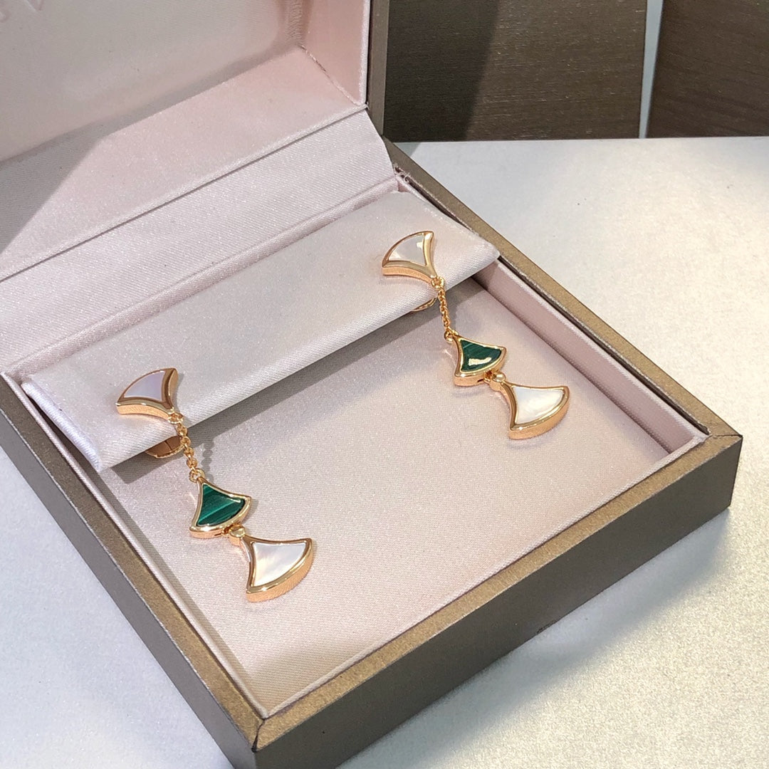 [Mystic Crown]DREAM EARRINGS 3 MOTIFS MALACHITE MOP PINK GOLD