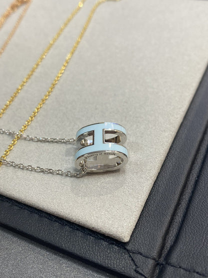 [Mystic Crown]POP H LIGHT BLUE NECKLACE
