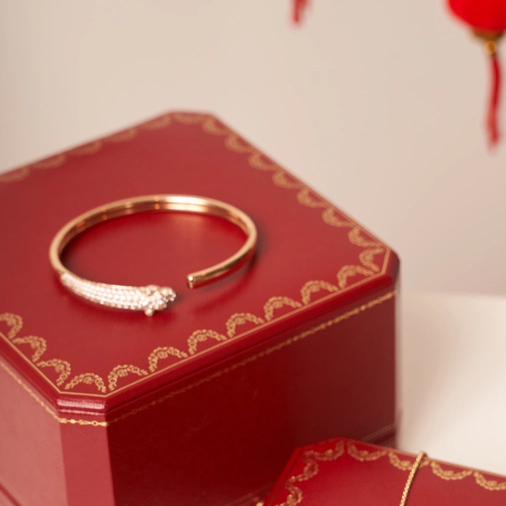 [Mystic Crown]PANTHERE ROSE GOLD DIAMOND OPEN BRACELET