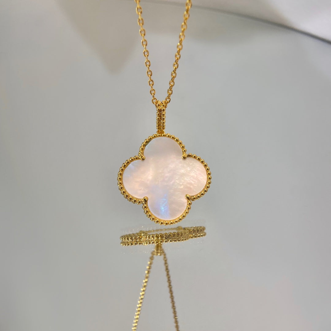 [Mystic Crown]CLOVER 25MM MOP LARGE PENDANT NECKLACE