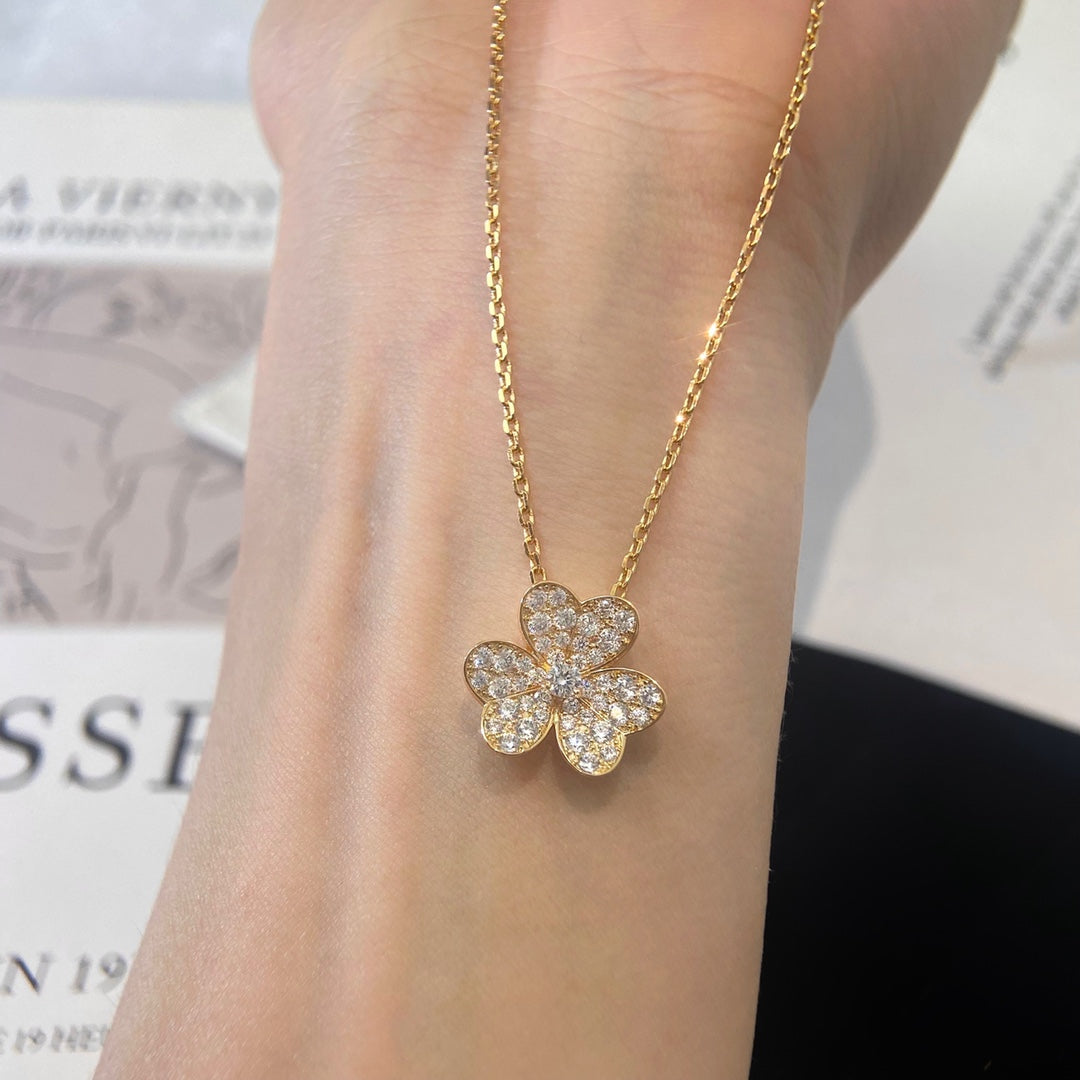 [Mystic Crown]FLOWER DIAMOND NECKLACE