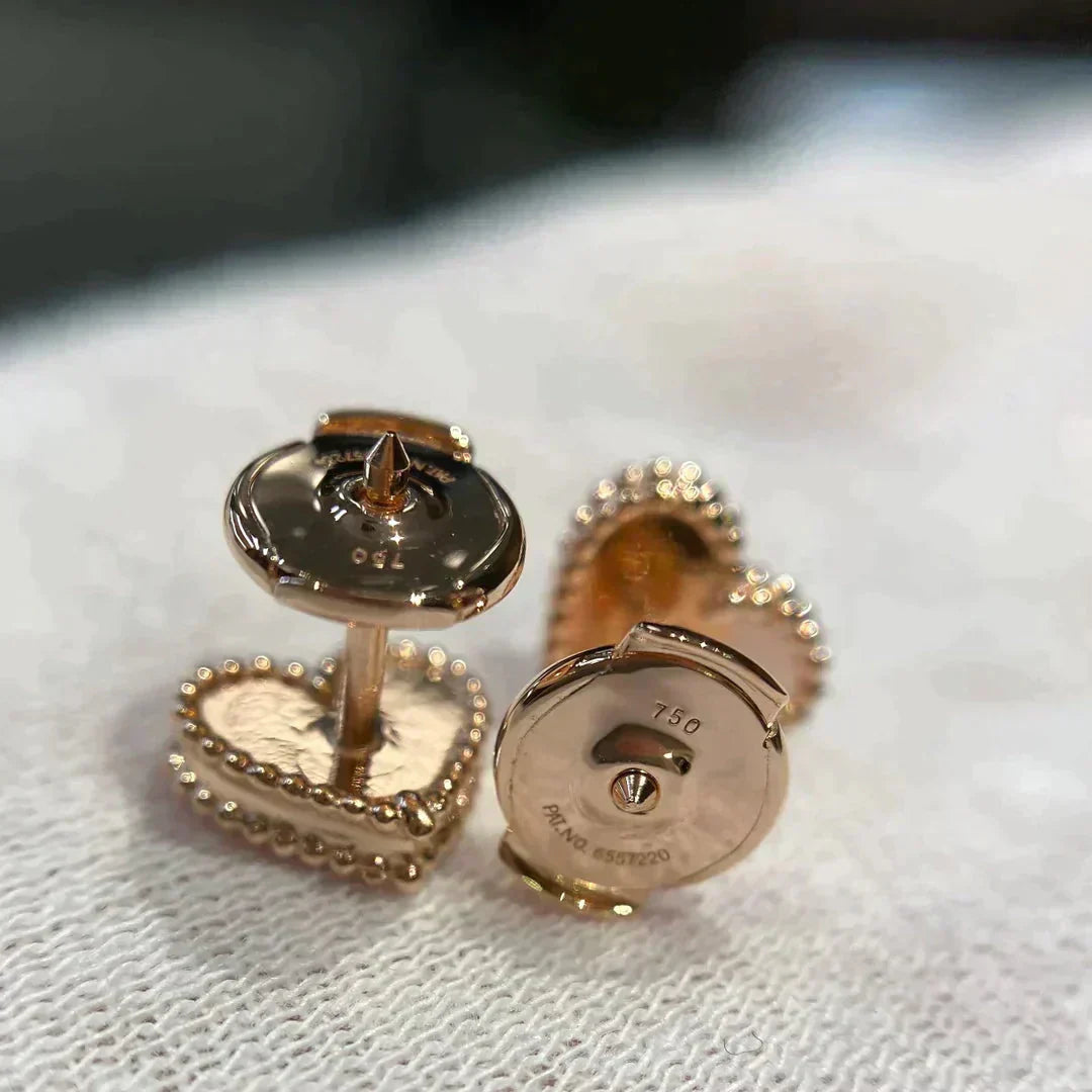 [Mystic Crown]HEART CARNELIAN STUD EARRINGS