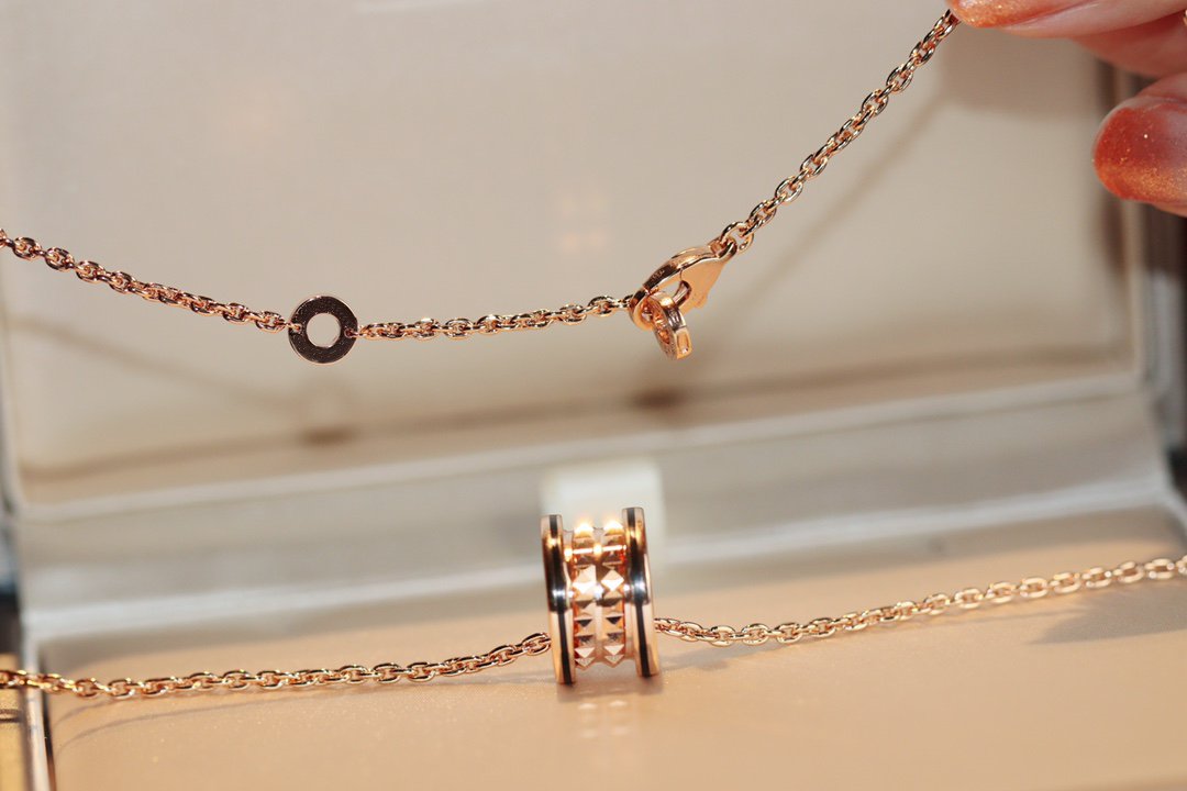 [Mystic Crown]ZERO 1 ROCK PEDANT PINK GOLD BLACK NECKLACE