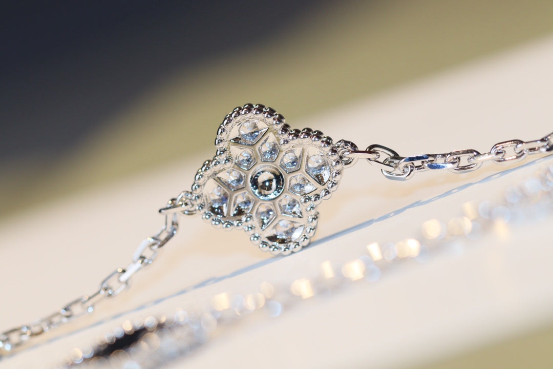 [Mystic Crown]CLOVER 20 MOTIFS ONYX DIAMOND SILVER