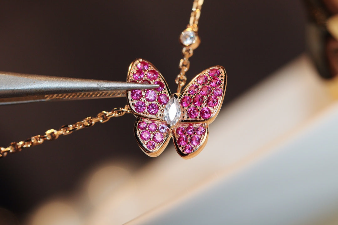 [Mystic Crown]BUTTERFLY RED DIAMOND ROSE GOLD NECKLACE