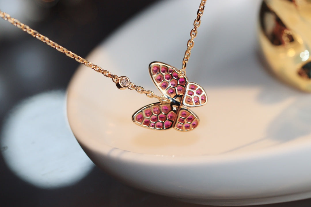 [Mystic Crown]BUTTERFLY RED DIAMOND ROSE GOLD NECKLACE