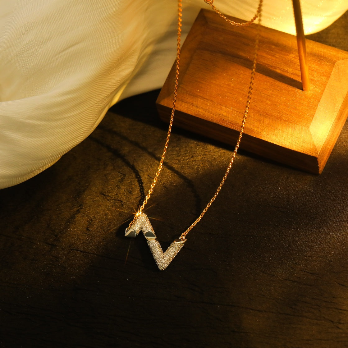 [Mystic Crown]VOLT SILVER DIAMOND PEDANT NECKLACE