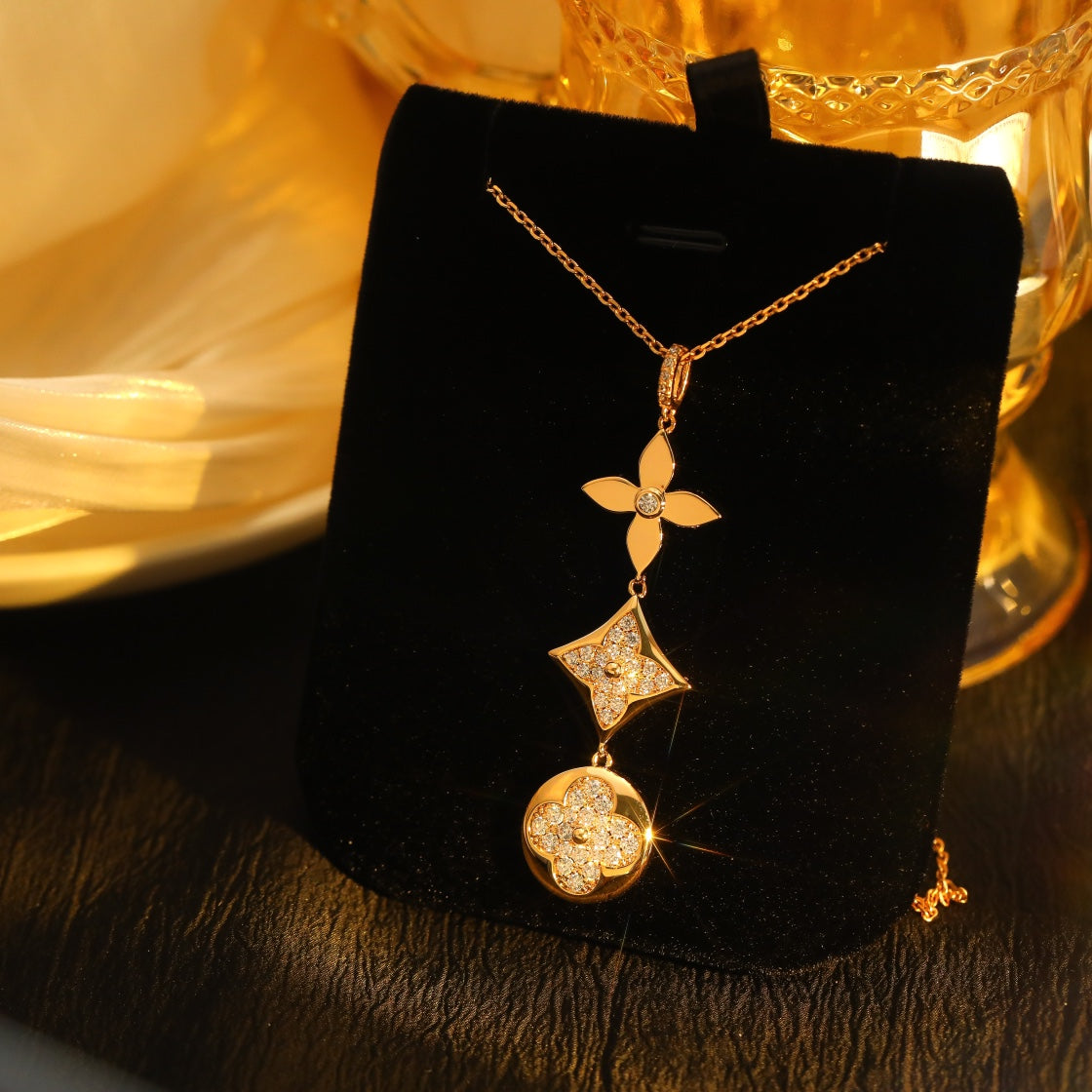 [Mystic Crown]STAR AND SUN DIAMOND PINK GOLD NECKLACE
