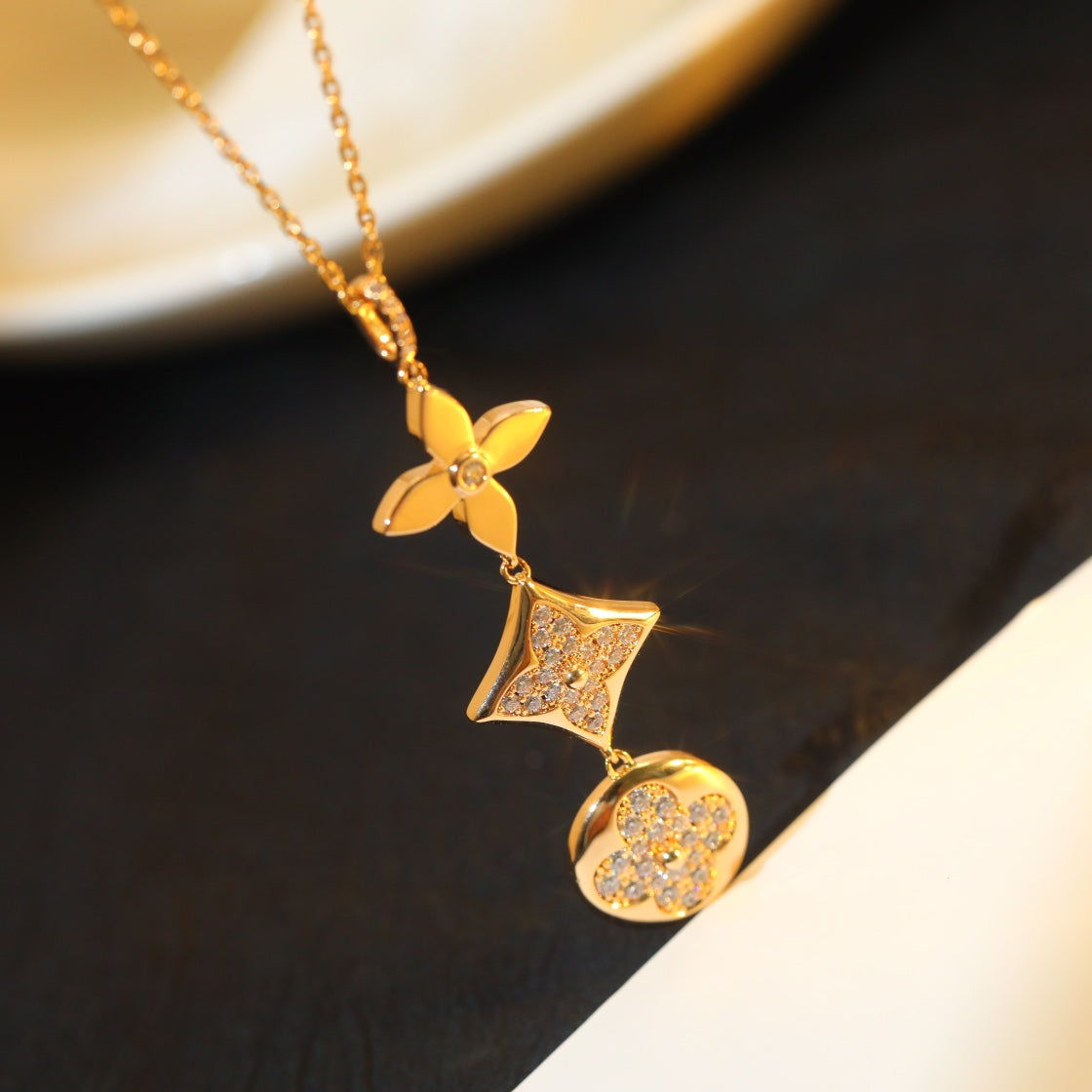 [Mystic Crown]STAR AND SUN DIAMOND PINK GOLD NECKLACE
