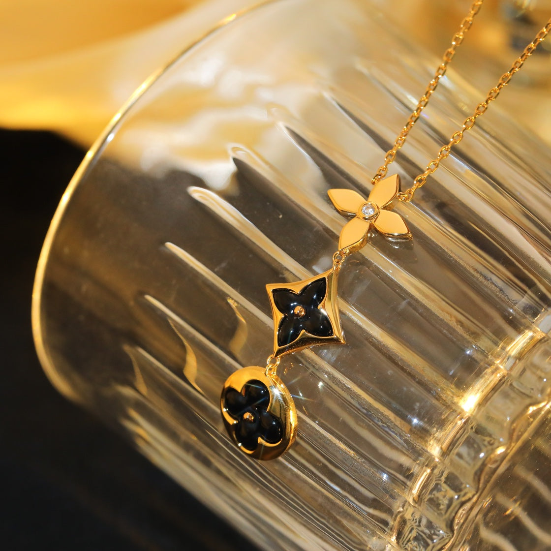 [Mystic Crown]STAR AND SUN ONYX PINK GOLD NECKLACE