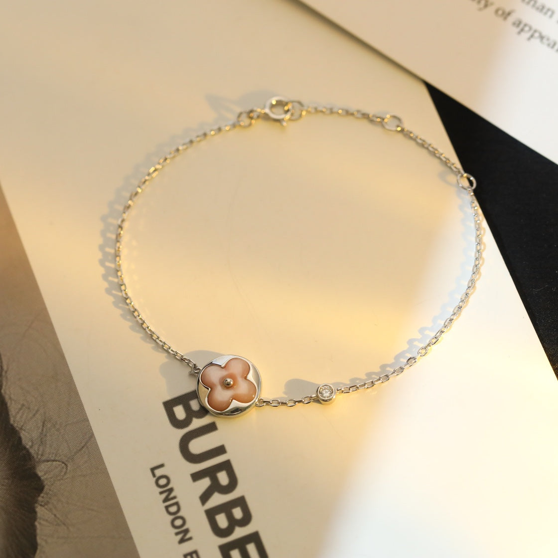 [Mystic Crown]SUN MOTIF PINK MOP SILVER BRACELET