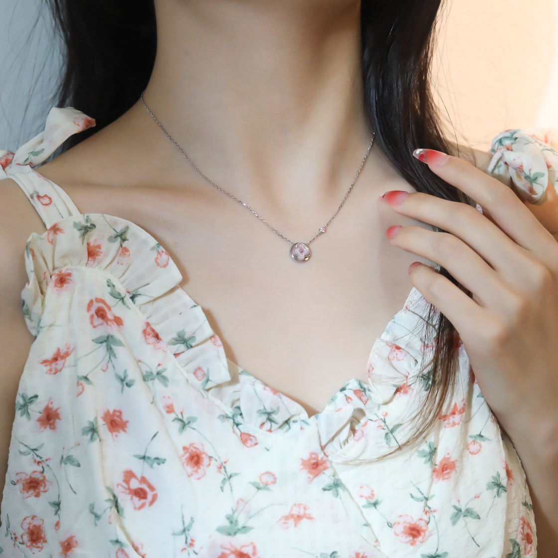 [Mystic Crown]SUN PEDANT PINK GOLD 1 DIAMOND NECKLACE