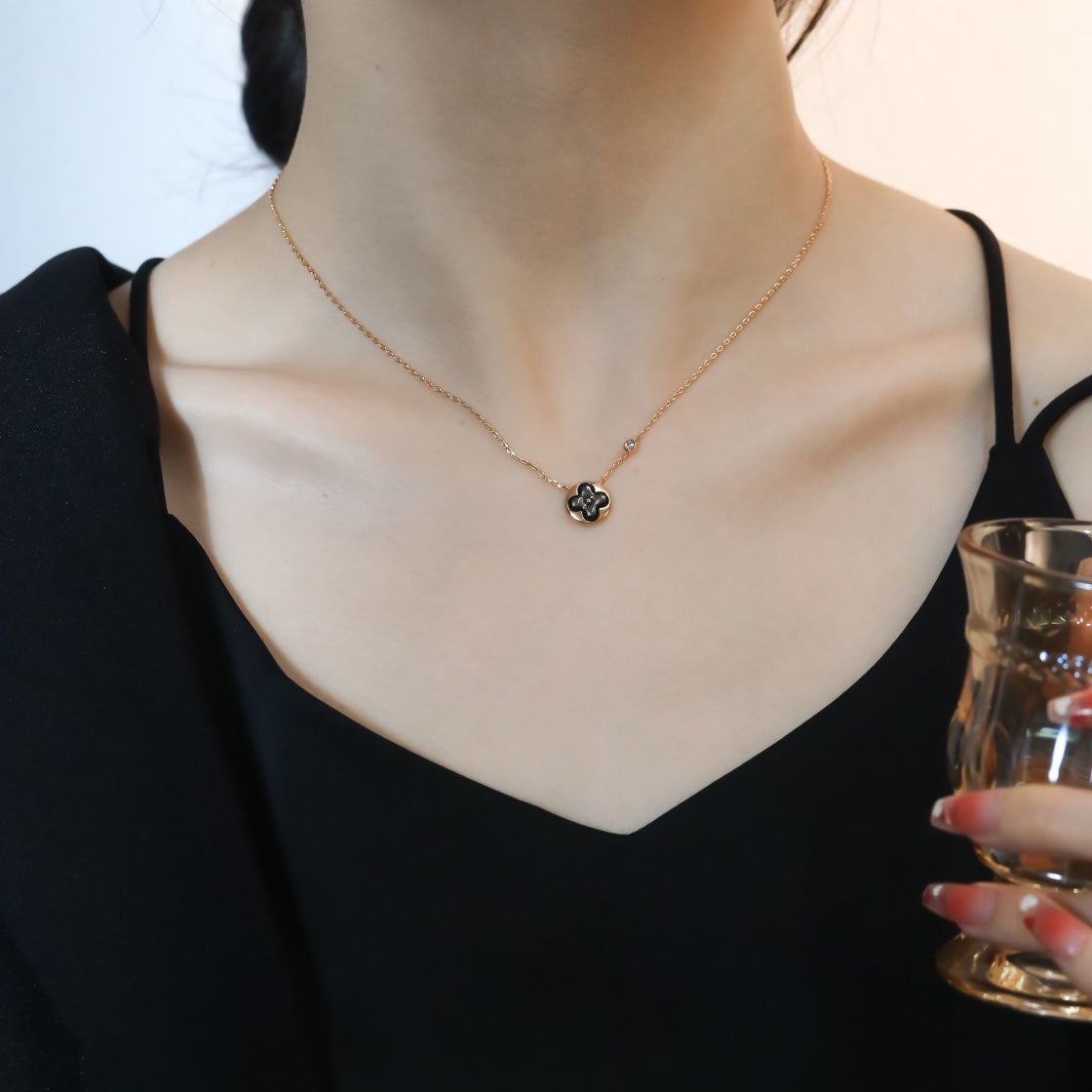 [Mystic Crown]SUN PEDANT PINK GOLD 1 DIAMOND NECKLACE