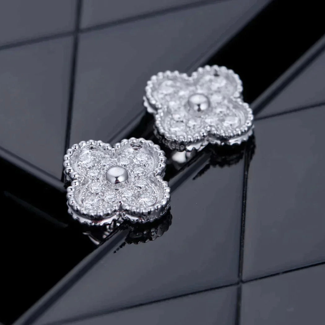 [Mystic Crown]CLOVER 1 MOTIFS DIAMOND STUD EARRINGS SILVER