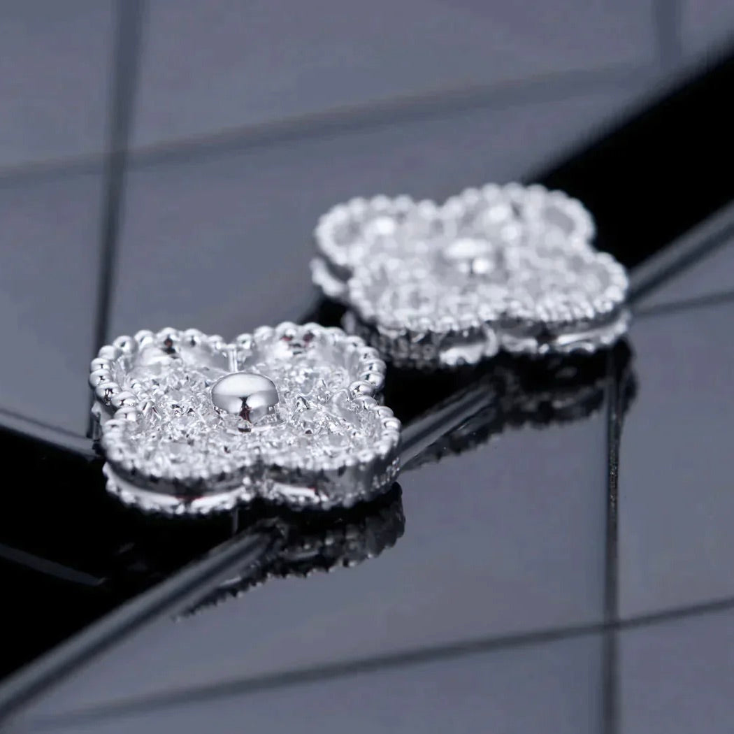 [Mystic Crown]CLOVER 1 MOTIFS DIAMOND STUD EARRINGS SILVER