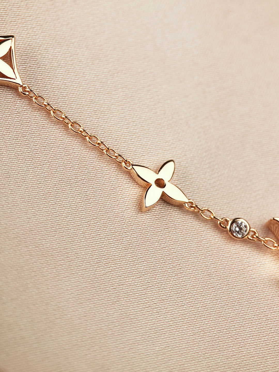 [Mystic Crown]STAR AND SUN 7 MOTIFS GOLD BRACELET