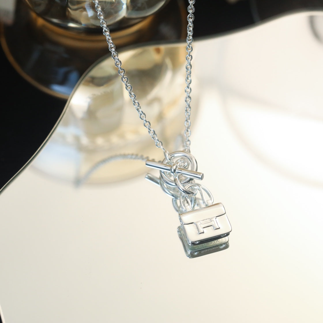 [Mystic Crown]POP H PEDANT SILVER NECKLACE