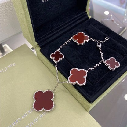[Mystic Crown]CLOVER 5 MOTIFS SIVLER CARNELIAN BRACELET