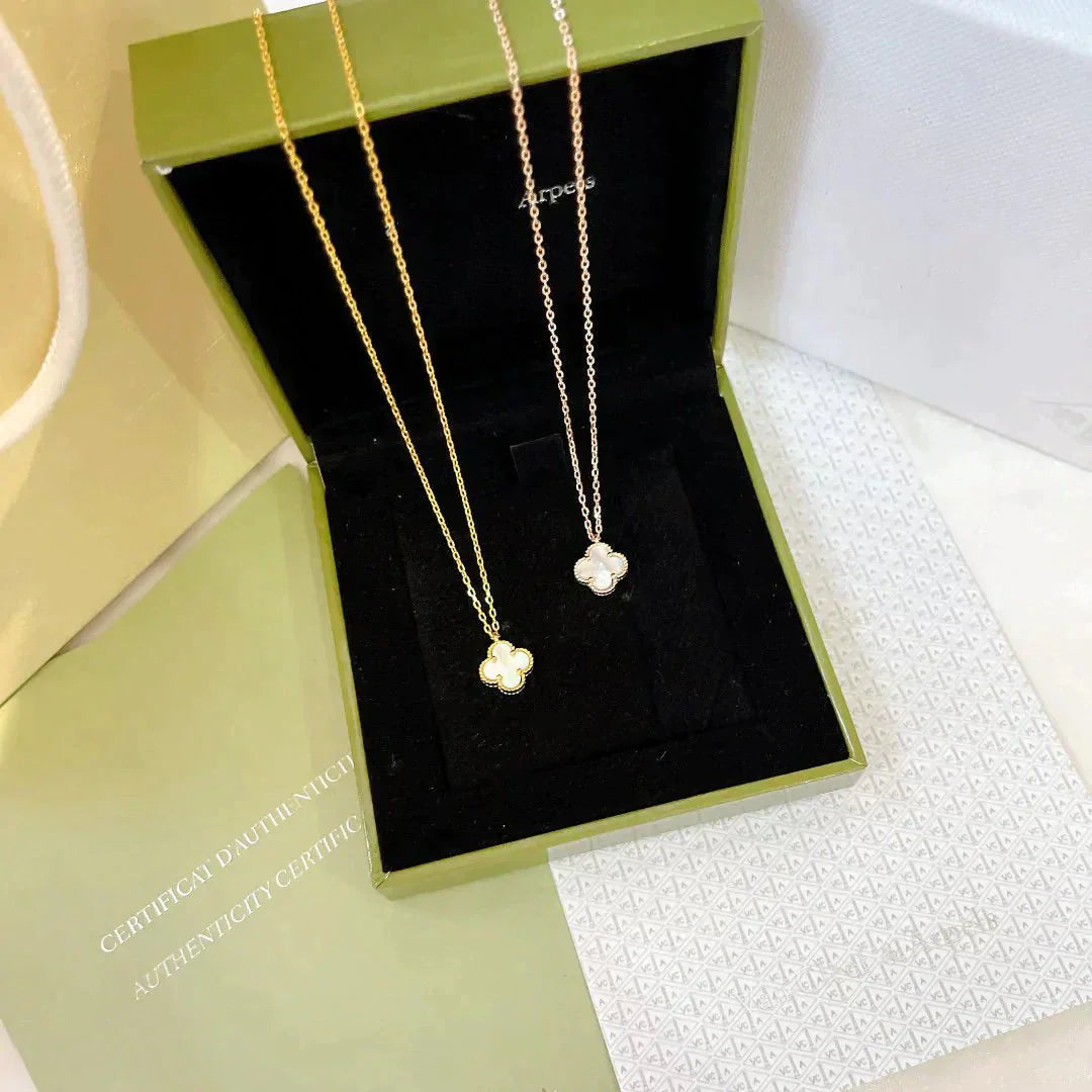 [Mystic Crown]CLOVER MINI 9.5MM WHITE MOTHER-OF-PEARL NECKLACE